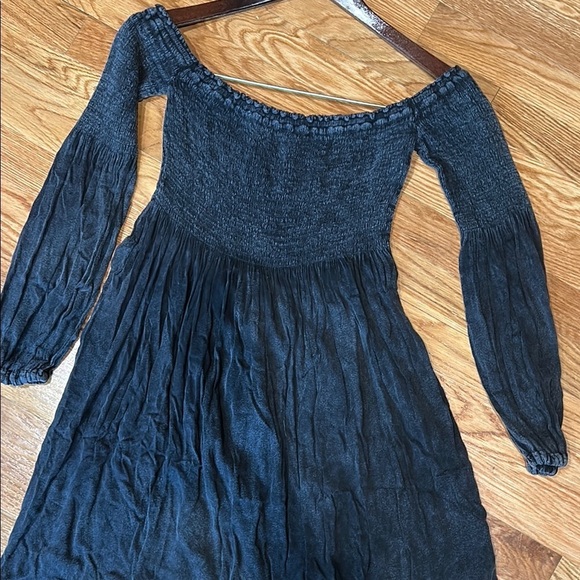 Chaser Off-Shoulder mini bohemian summer Black Dress women’s large new - Picture 2 of 6